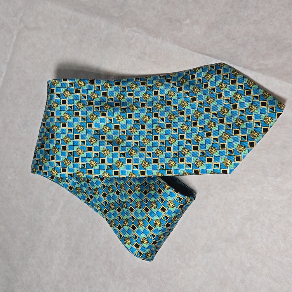 VERSACE Smooth Silk Medusa Tie